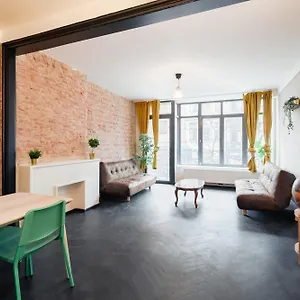 Charming And Spacious In The Heart Of Appartement