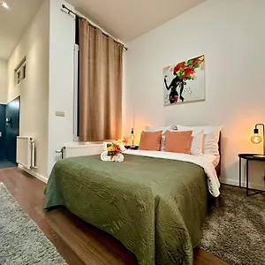 Luxury Centrum By Rikas Apartamento
